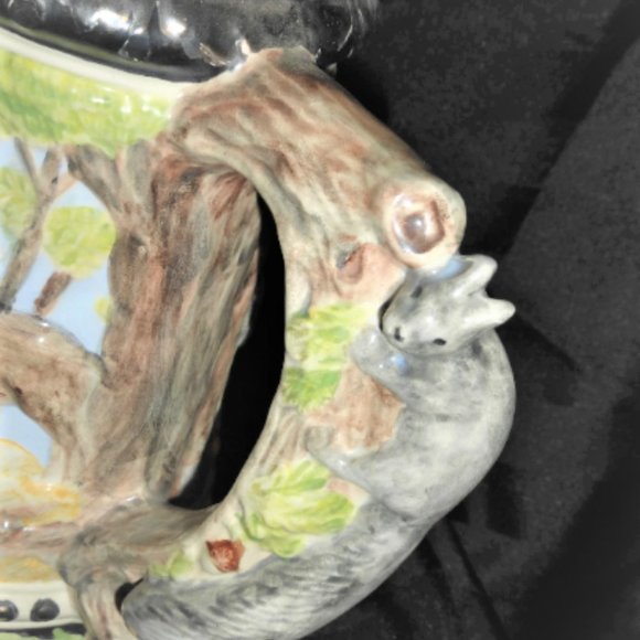 14" BEER STEIN Hand Made & Painted Signed Mary Howroyd Armored Knight Collectibl - Picture 7 of 9